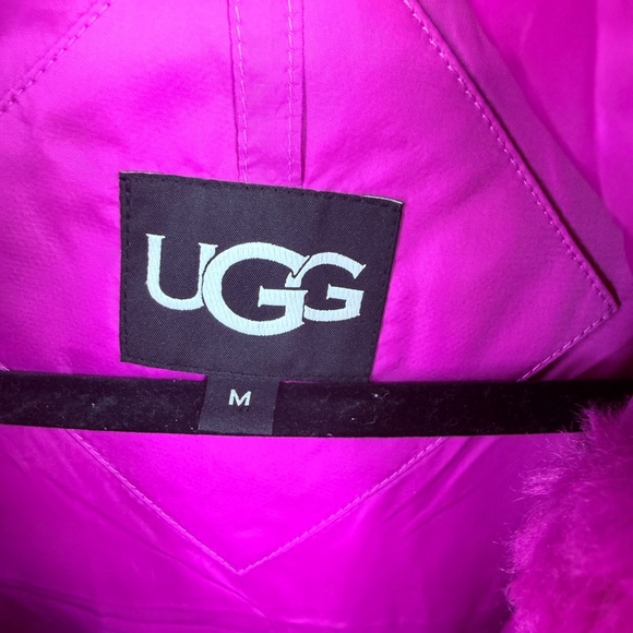 UGG Pink Faux Fur Teddy Jacket Coat Hooded Size M NWT - Picture 4 of 7
